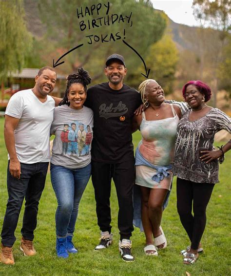 does will smith have a twin brother|Will Smith Shares Rare Photo With All 3 Siblings in 'Now  .